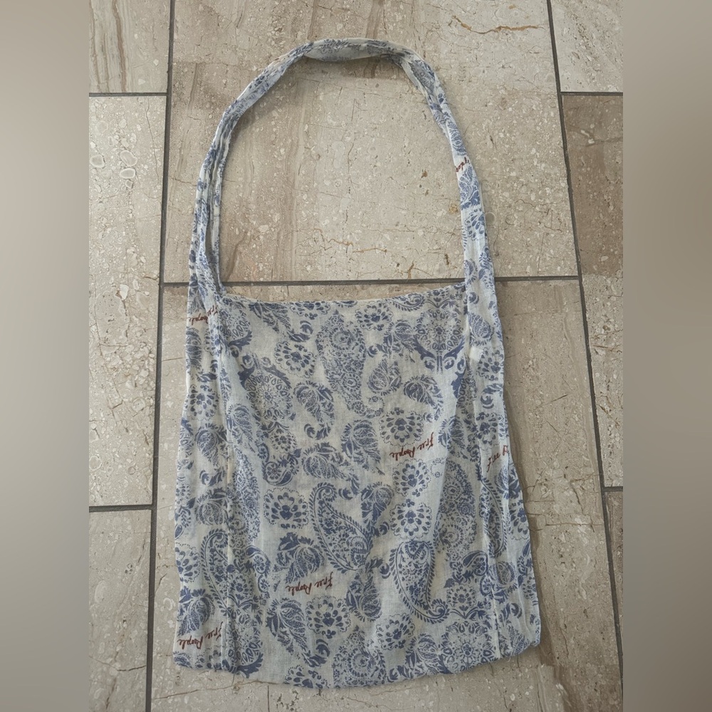 HOST PICK ⭐️ Free People Blue Paisley Tote Bag